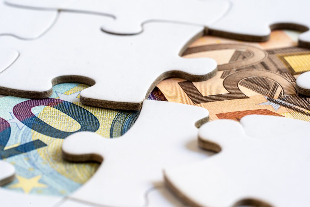 Pension Consolidation in the UK: What to Weigh Before Combining Old Pots